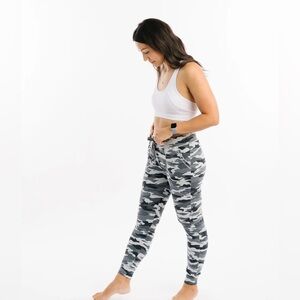 Gray Camo Unwind Jogger